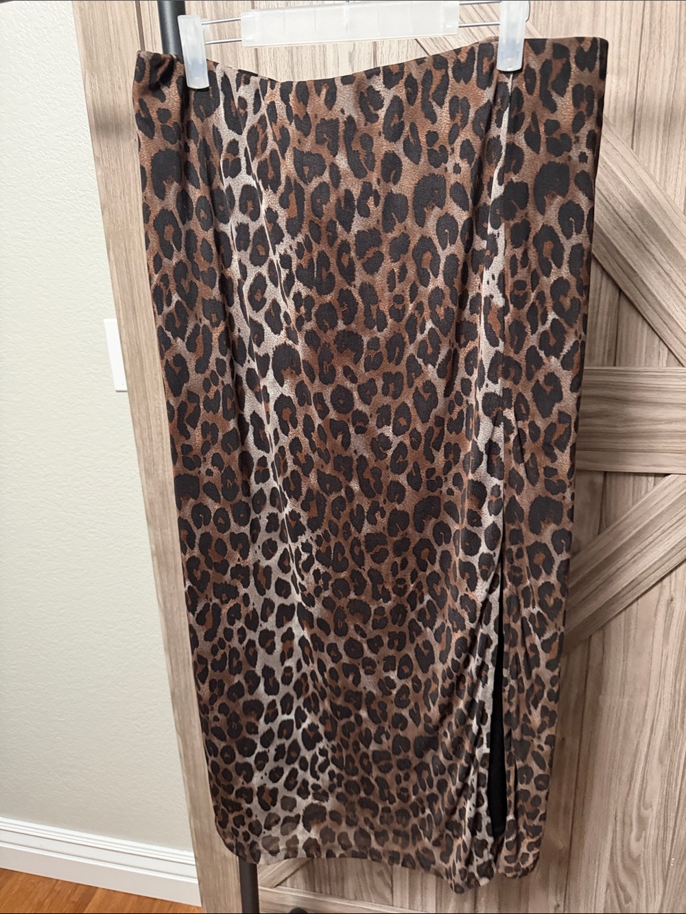 Leopard print elastic waist maxi skirt by blue blossom